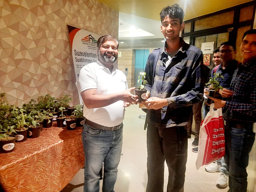 Free Plant Distribution