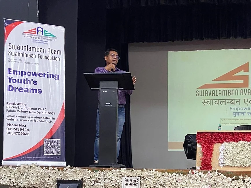 c23991_57735fff7d864212b28f50dd78ef0702~mv2